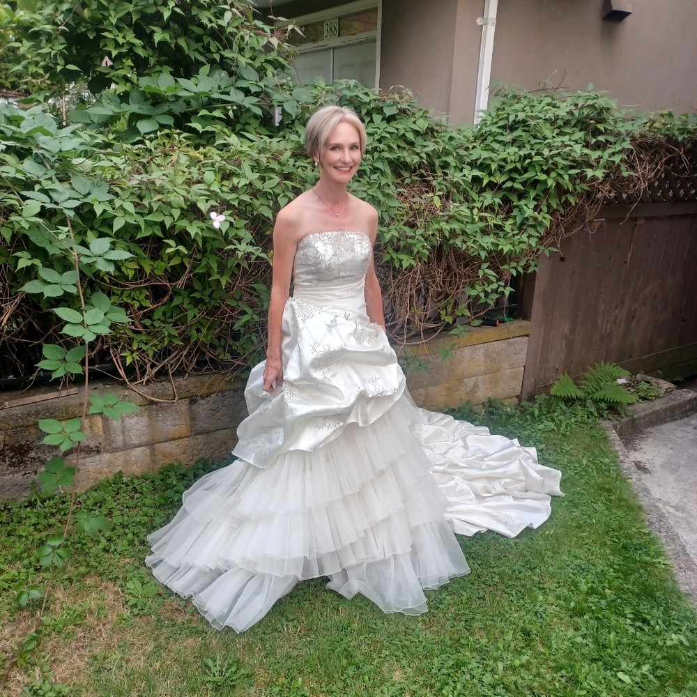 Wedding dress